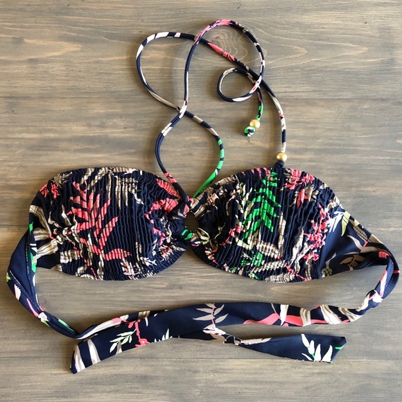 Tropical Print Bandeau Bikini - Picture 2 of 4